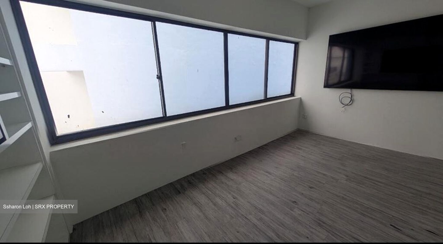 Unipet Building (D13), Factory #504170451